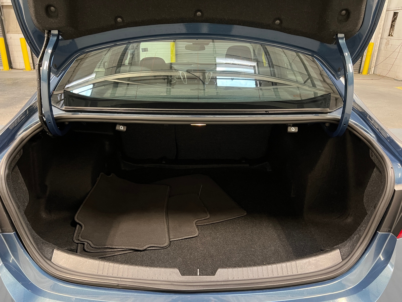 Thumbnail: 2024 Chevrolet Malibu - 7