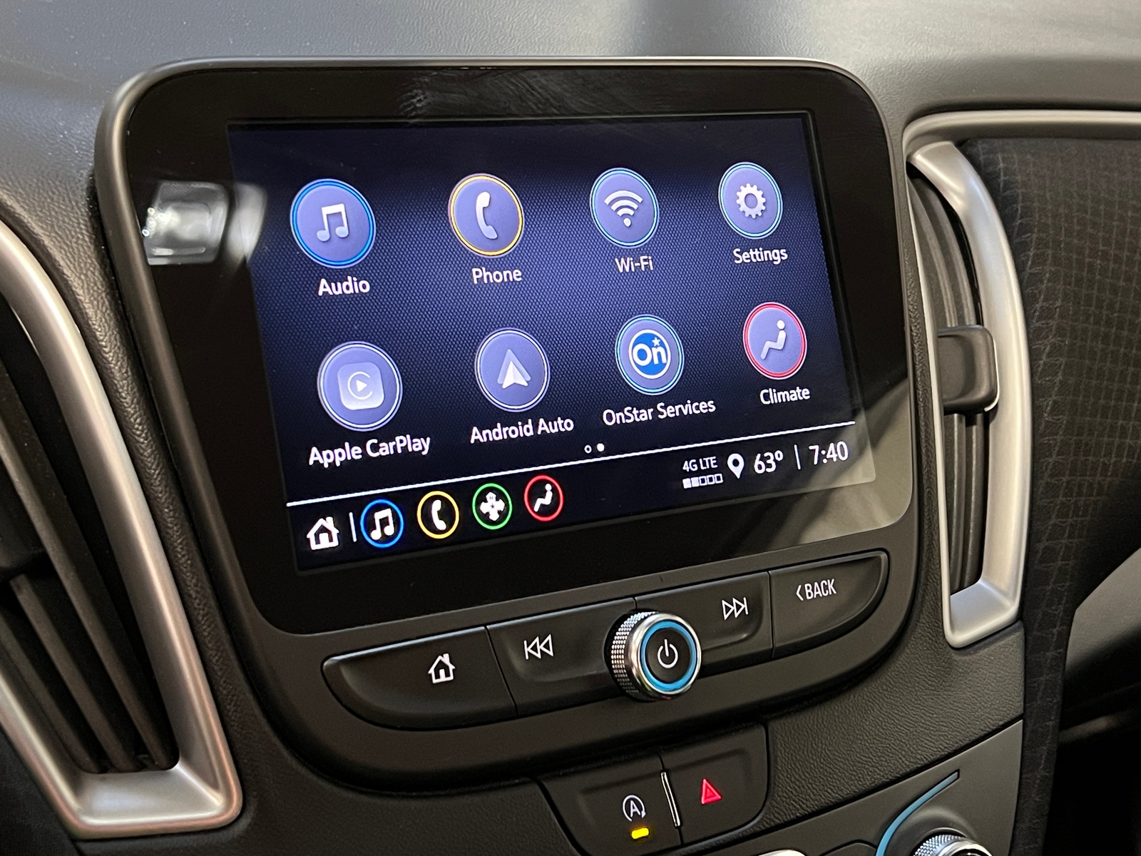 Thumbnail: 2024 Chevrolet Malibu - 4