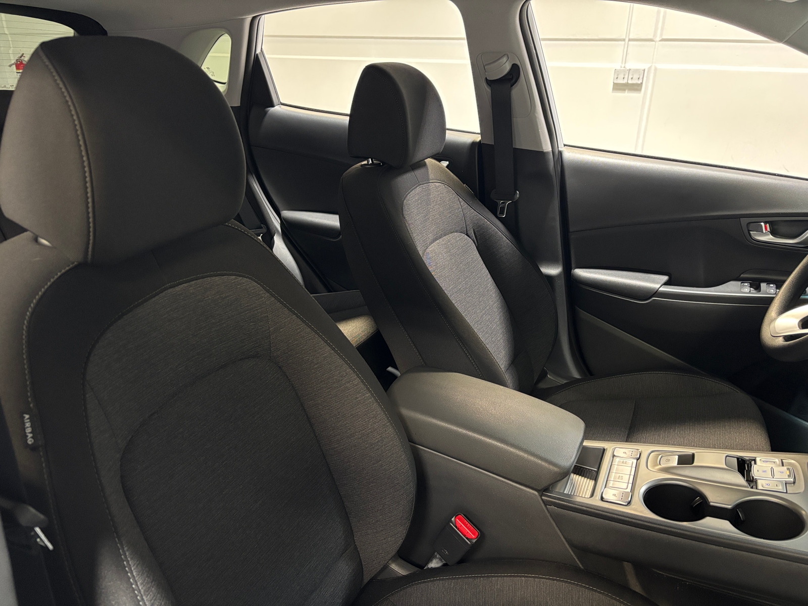 Thumbnail: 2023 Hyundai Kona - 2