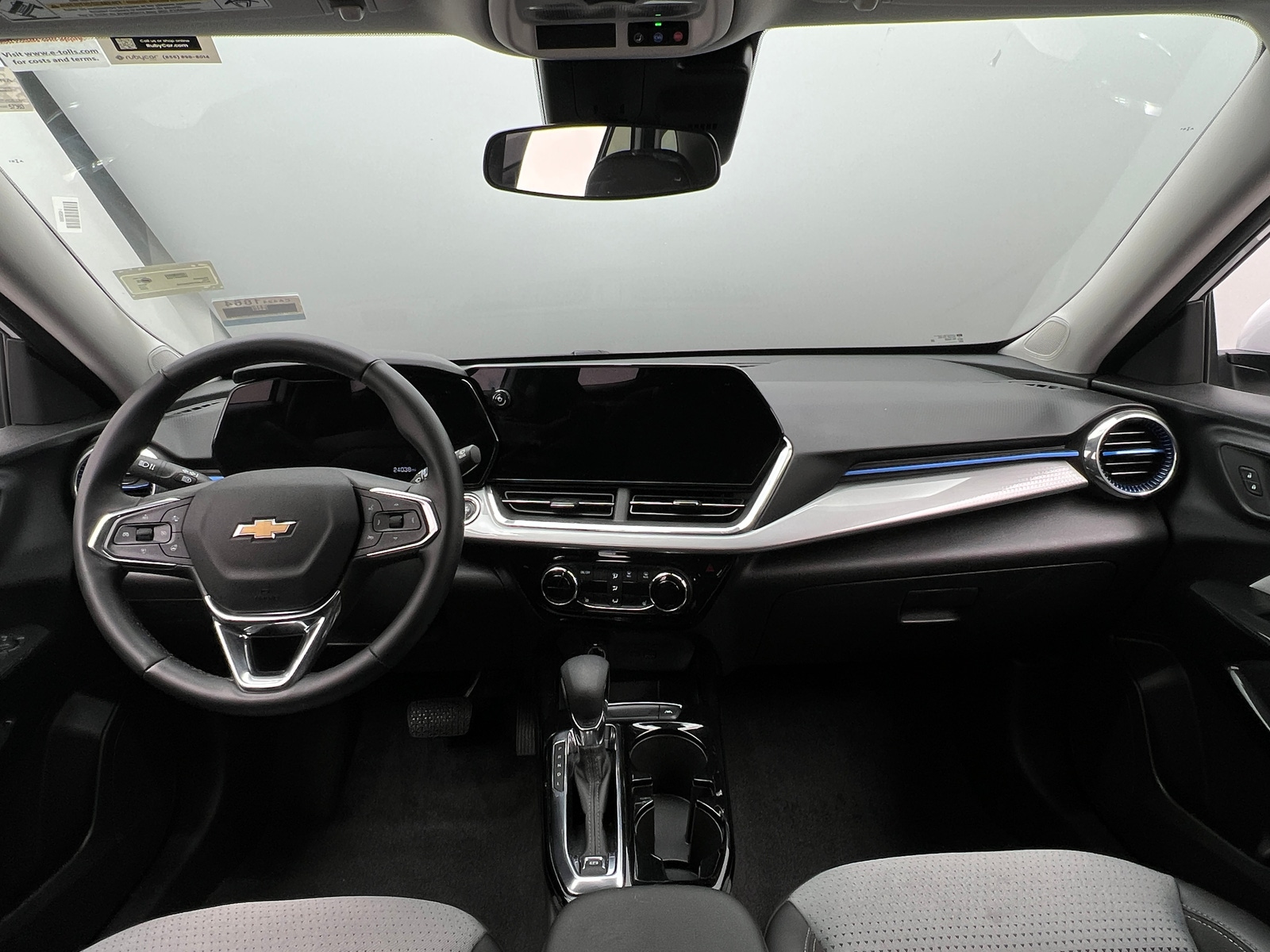 Thumbnail: 2025 Chevrolet Trax - 3