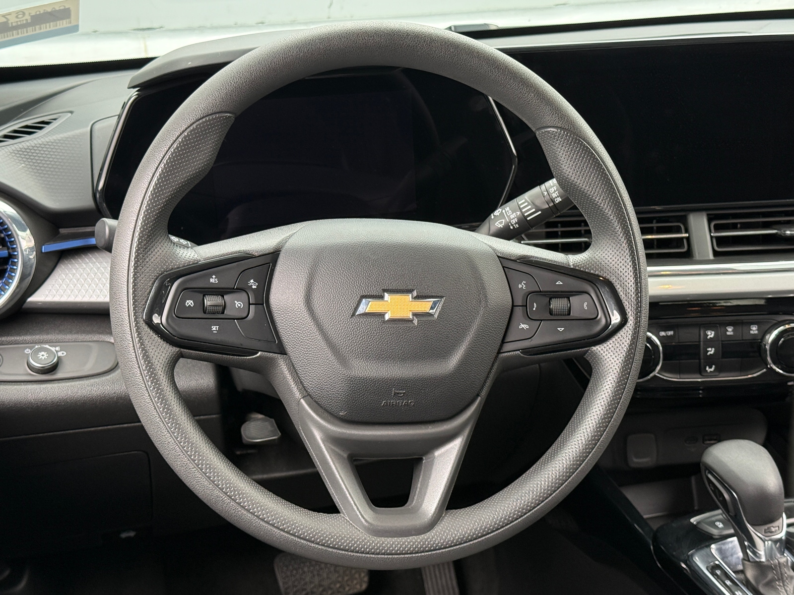 Thumbnail: 2025 Chevrolet Trax - 5