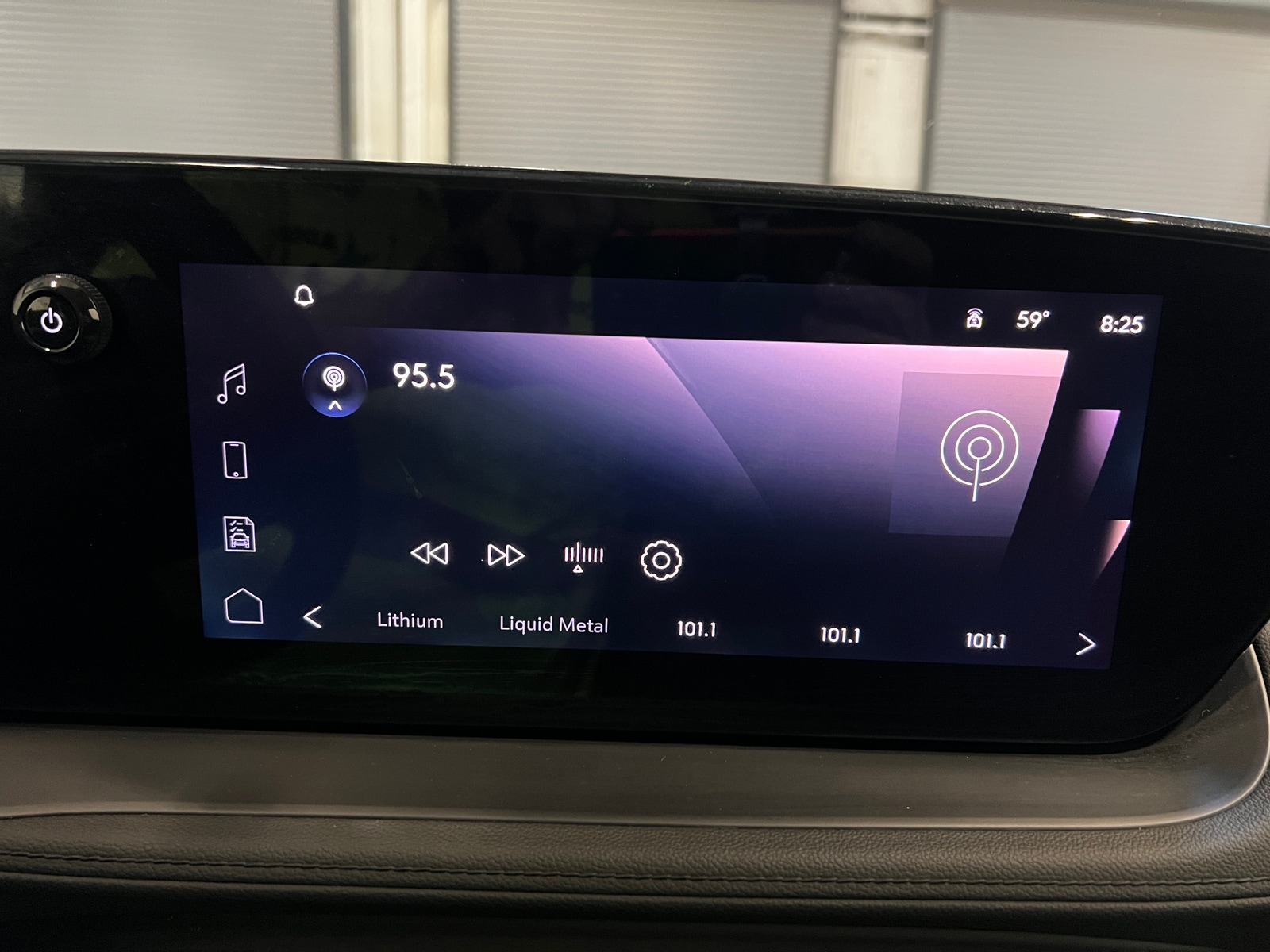 Thumbnail: 2025 Buick Encore GX - 4