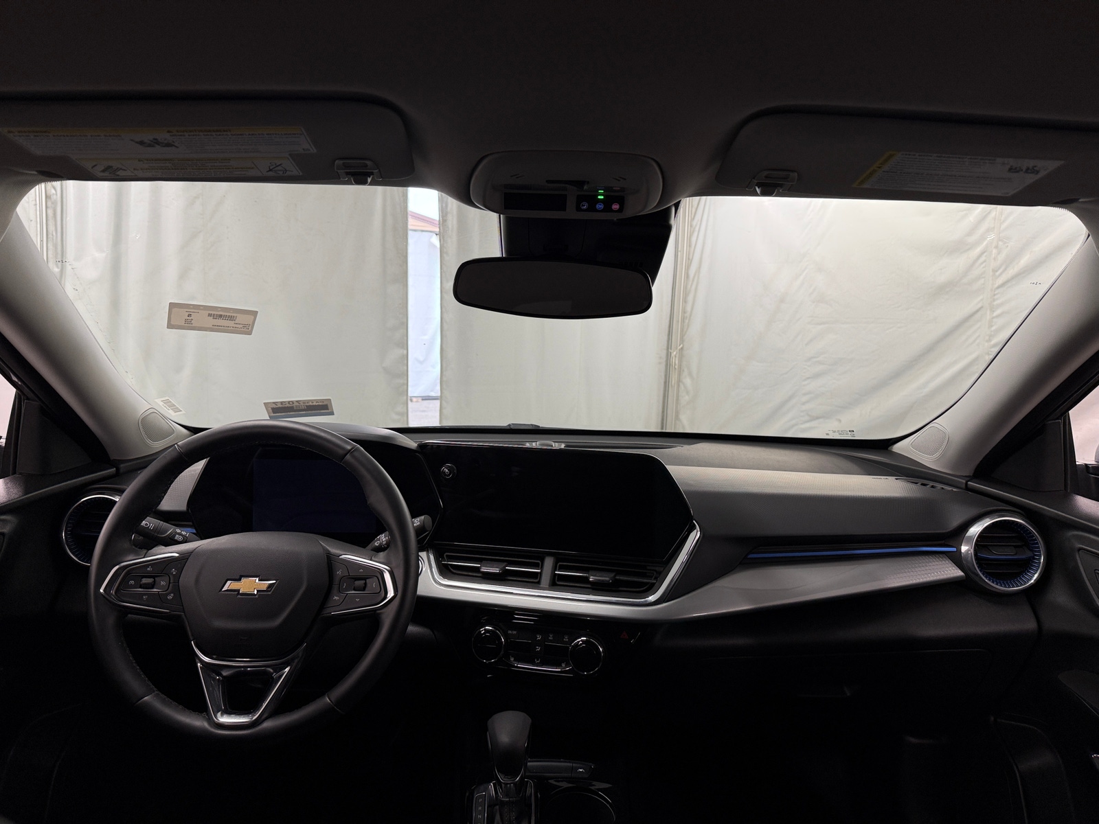 Thumbnail: 2025 Chevrolet Trax - 3