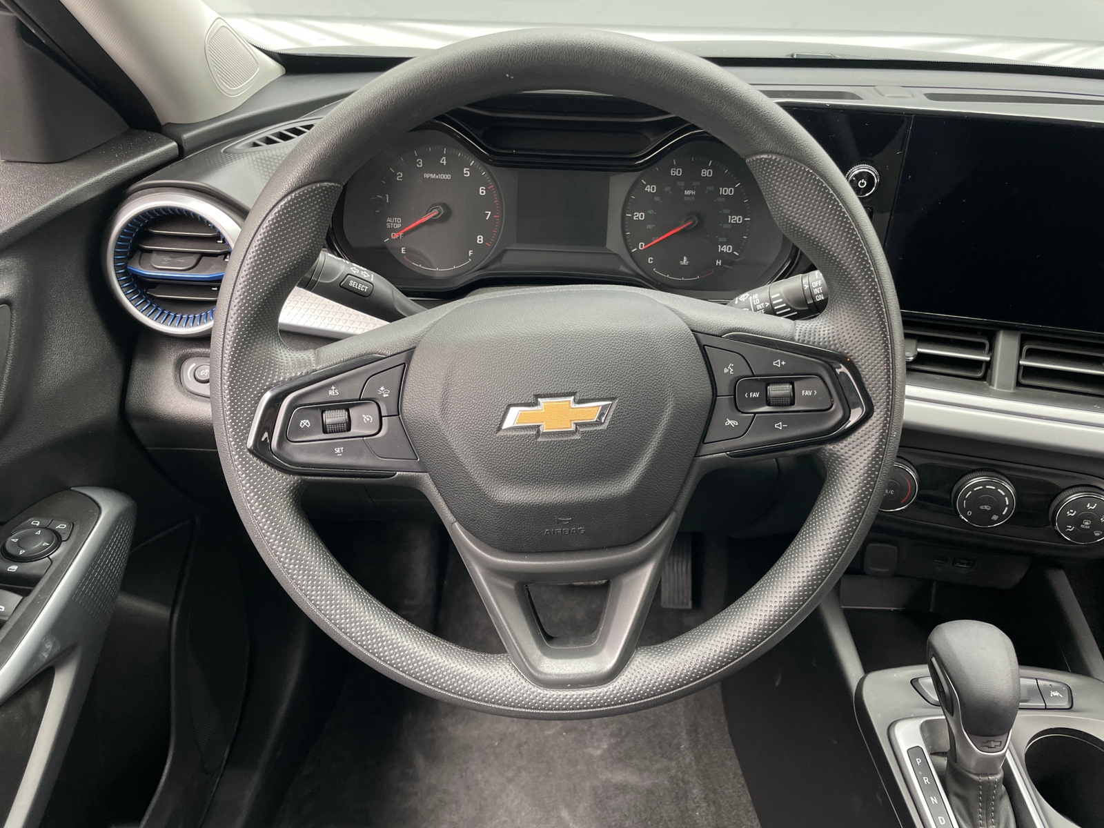 Thumbnail: 2025 Chevrolet Trax - 5