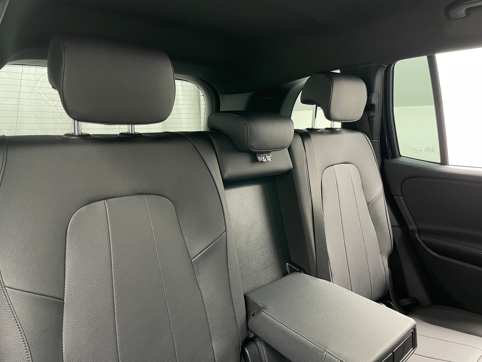 Thumbnail: 2025 Mercedes-Benz GLB - 5