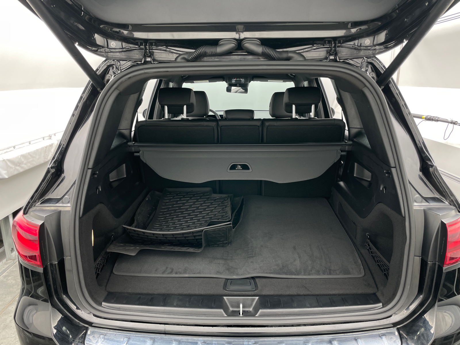 Thumbnail: 2025 Mercedes-Benz GLB - 6