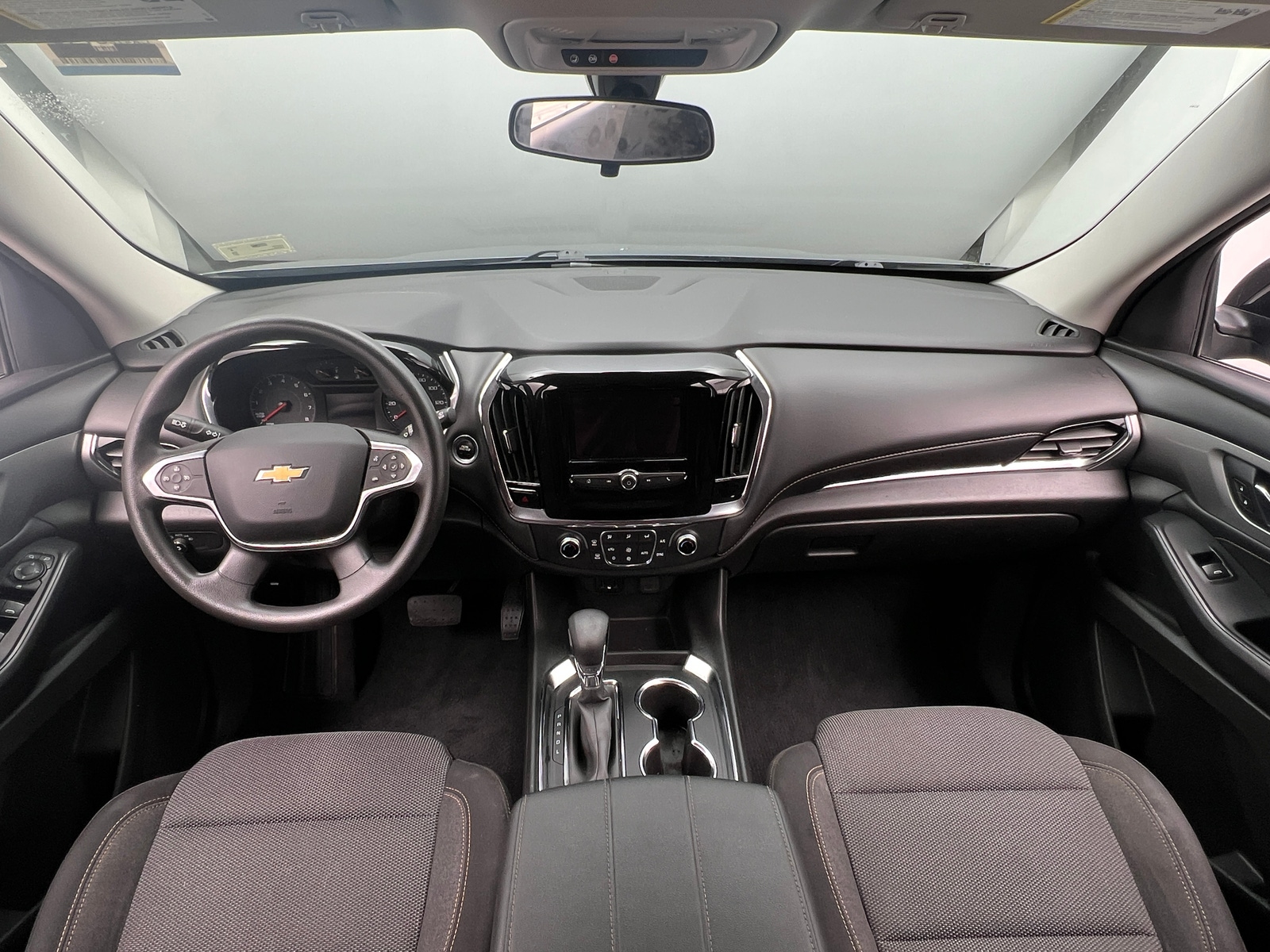 Thumbnail: 2021 Chevrolet Traverse - 3