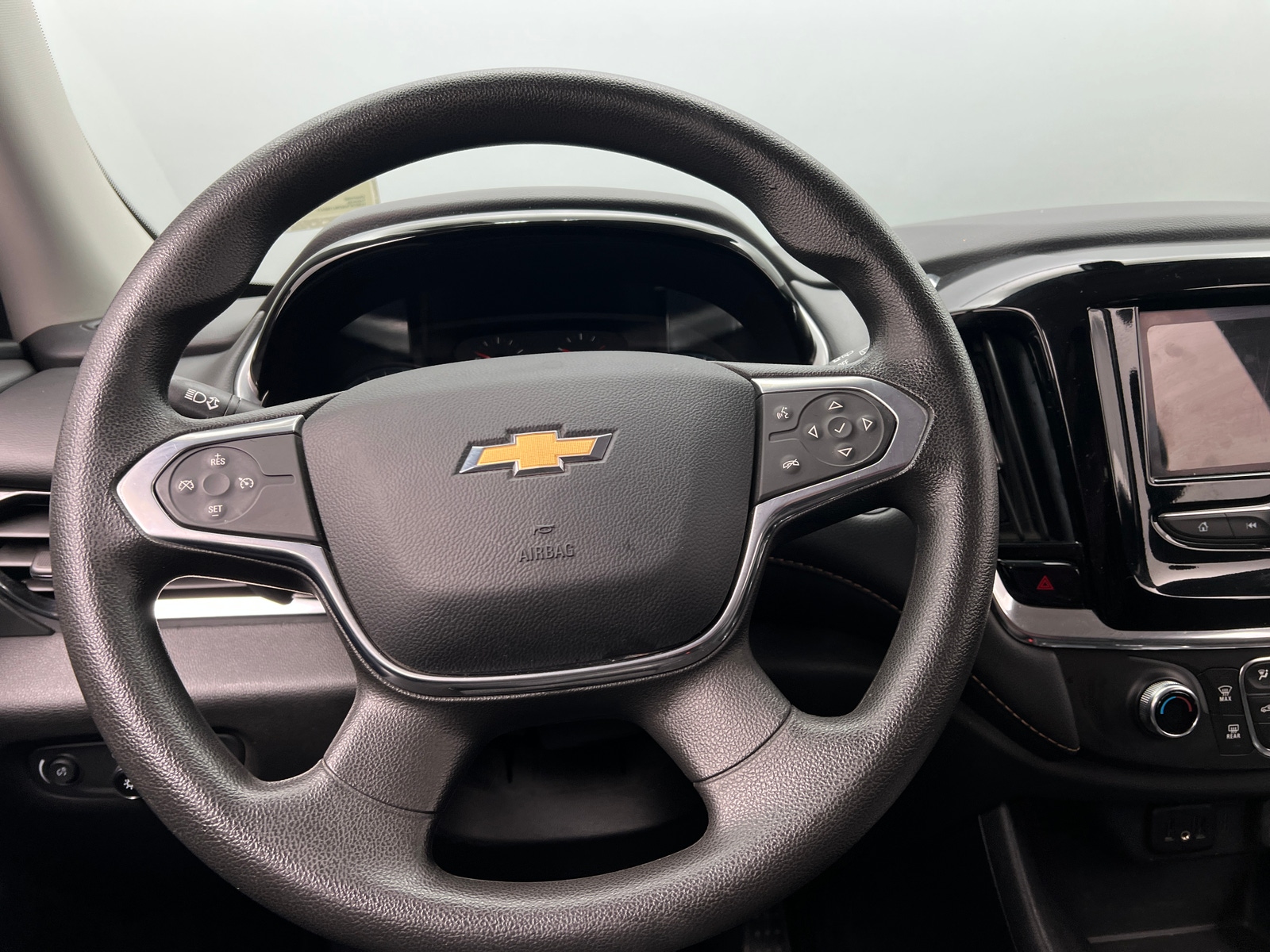 Thumbnail: 2021 Chevrolet Traverse - 5