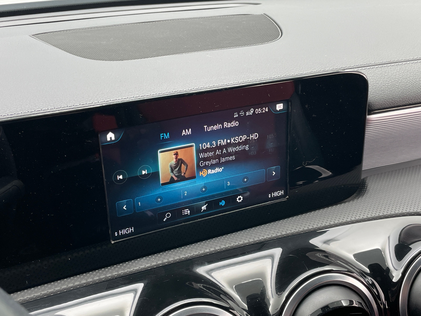 Thumbnail: 2020 Mercedes-Benz A-Class - 3