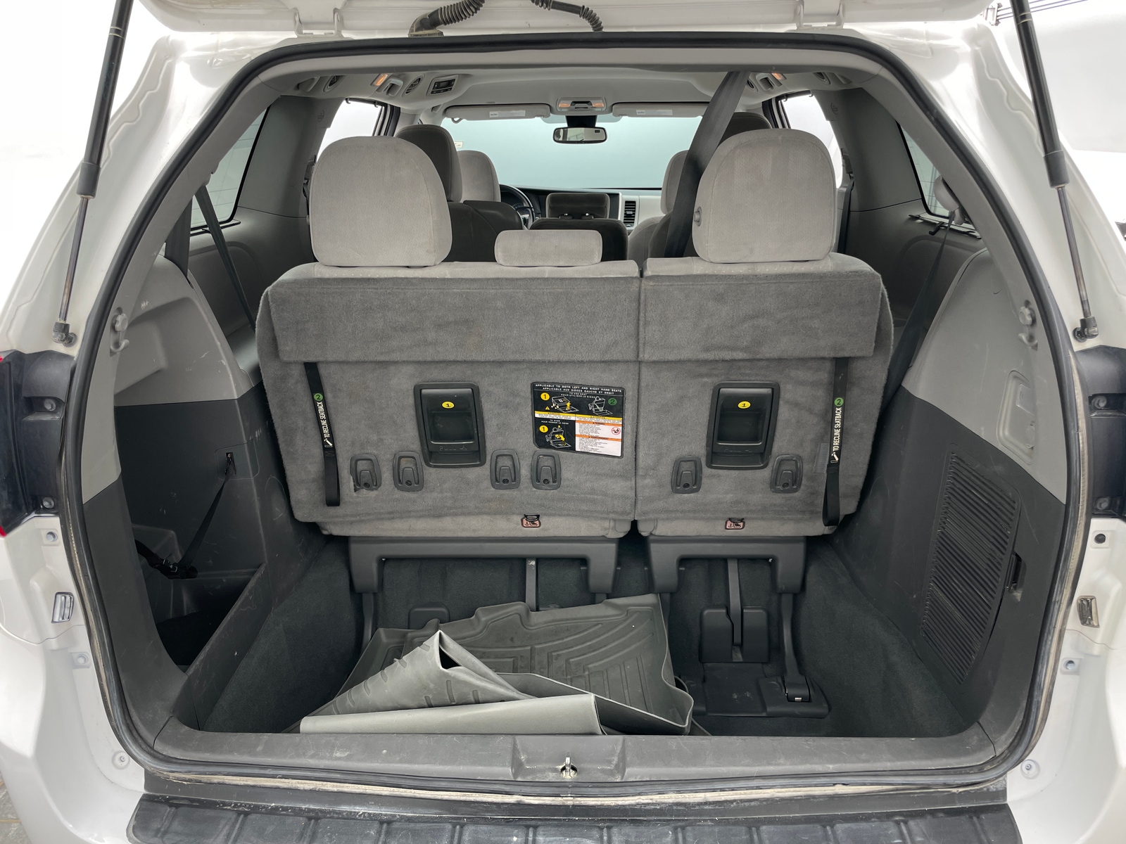 Thumbnail: 2020 Toyota Sienna - 7