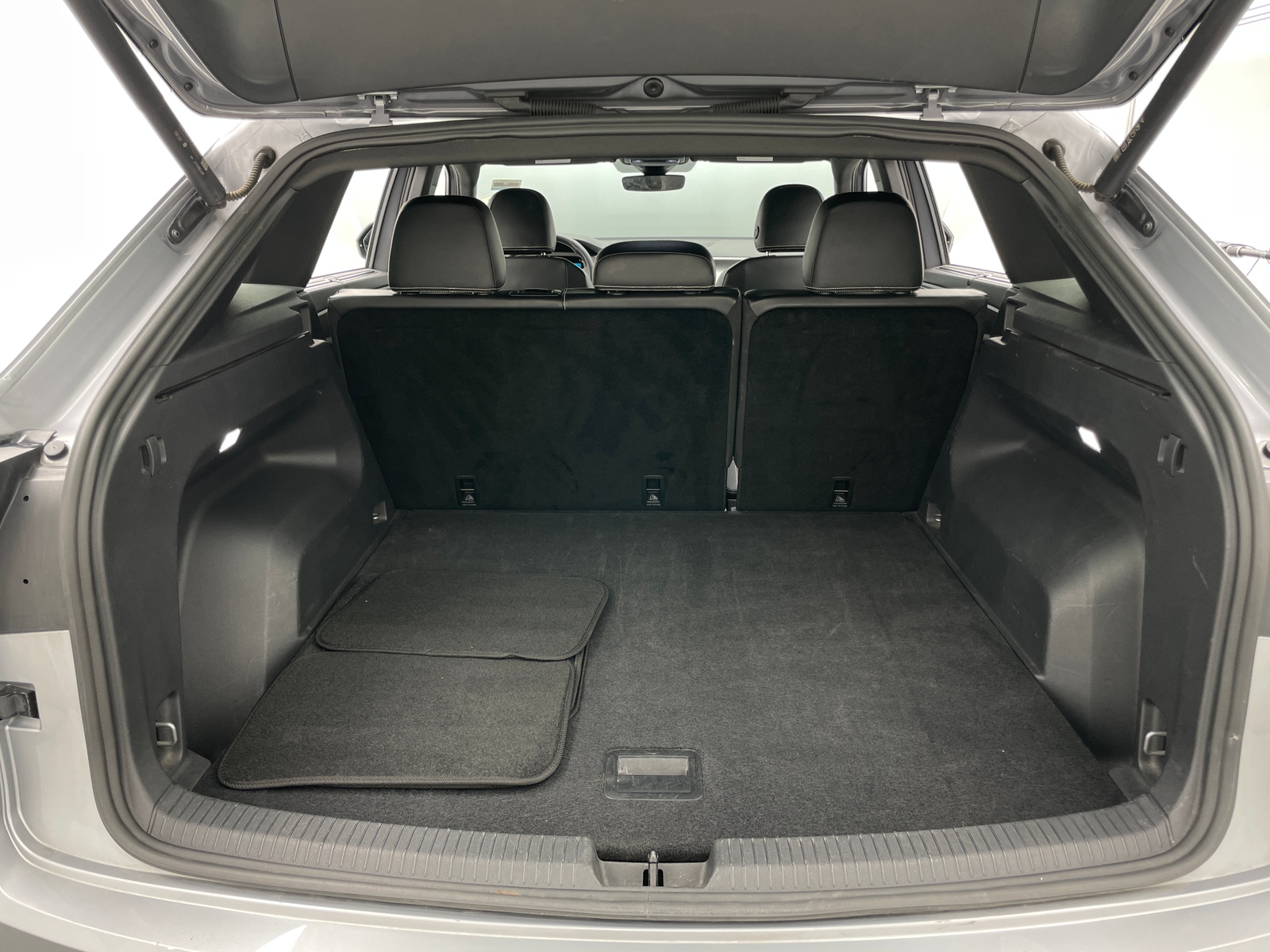 Thumbnail: 2024 Volkswagen Atlas - 6