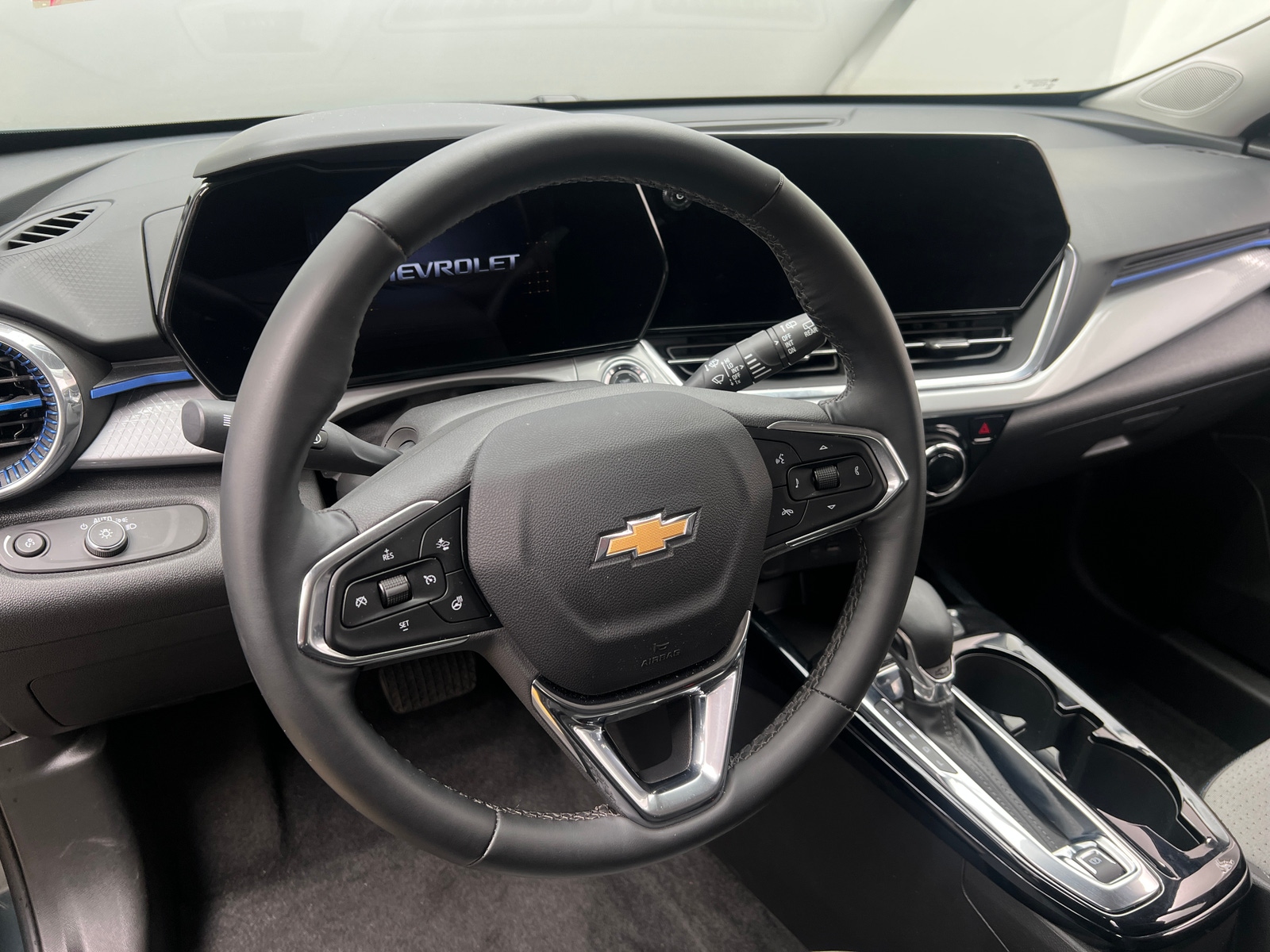 Thumbnail: 2025 Chevrolet Trax - 5