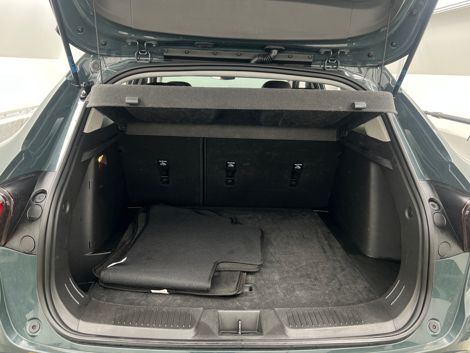 Thumbnail: 2025 Chevrolet Trax - 7