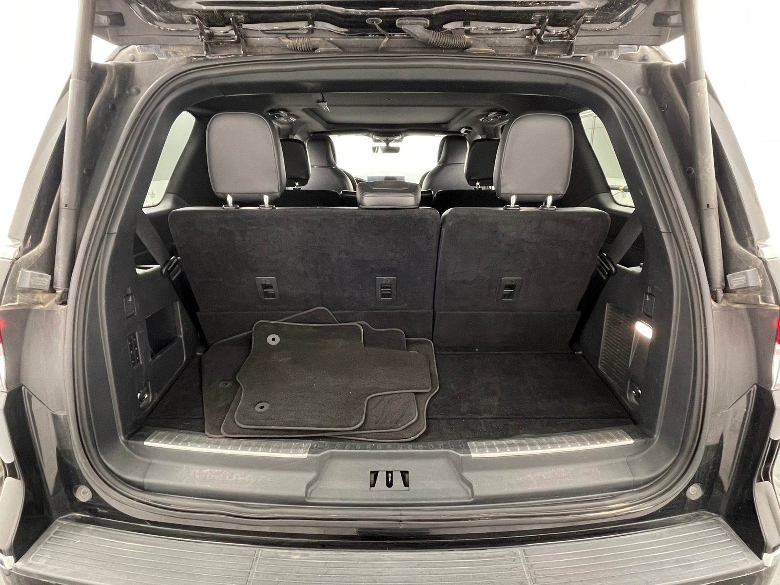 Thumbnail: 2024 Lincoln Navigator - 6