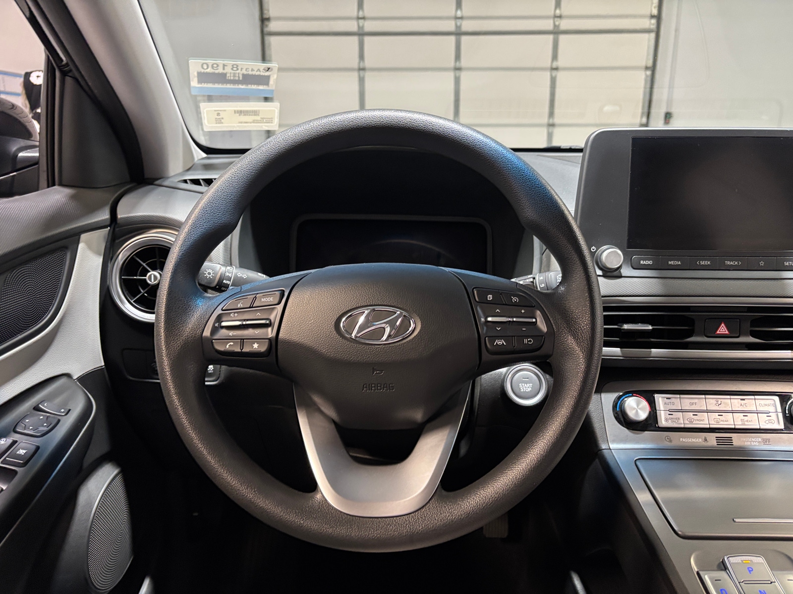 Thumbnail: 2023 Hyundai Kona - 5