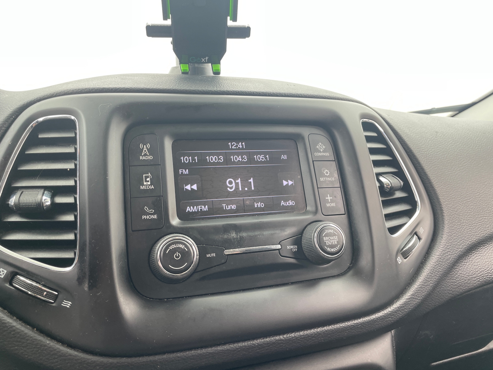 Thumbnail: 2018 Jeep Compass - 4