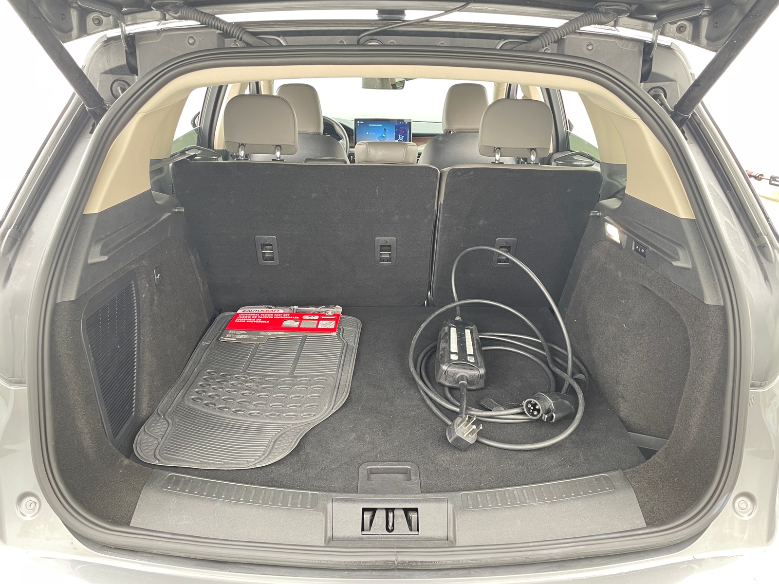 Thumbnail: 2025 Lincoln Corsair - 6