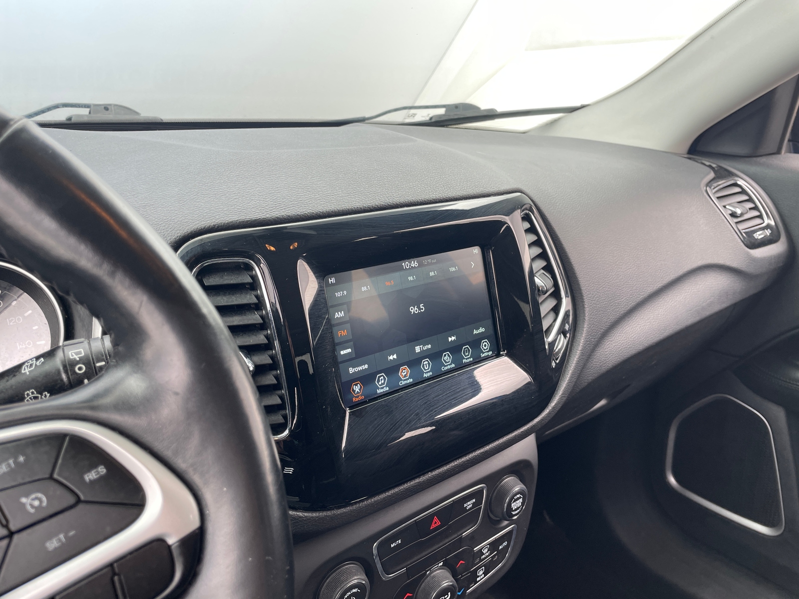 Thumbnail: 2019 Jeep Compass - 4