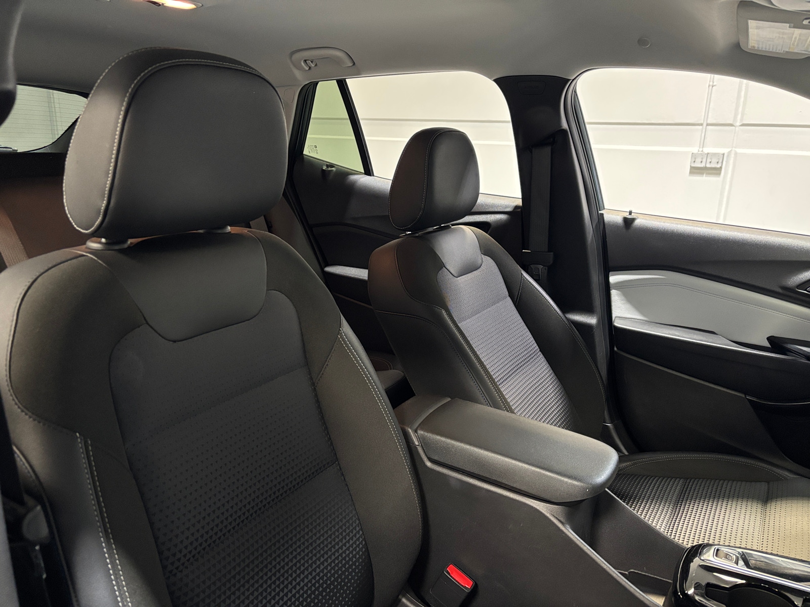 Thumbnail: 2025 Chevrolet Trax - 2