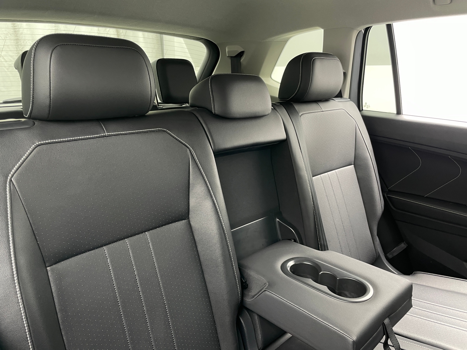 Thumbnail: 2024 Volkswagen Tiguan - 5