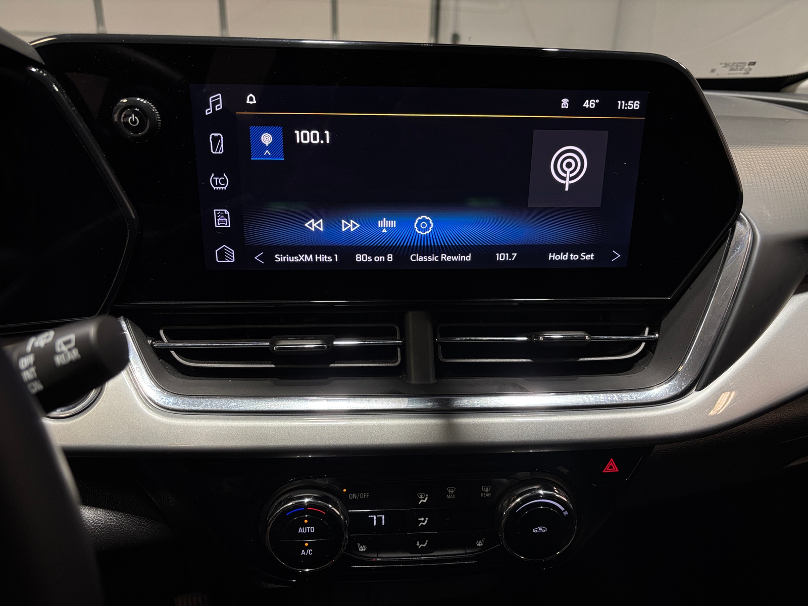 Thumbnail: 2025 Chevrolet Trax - 4