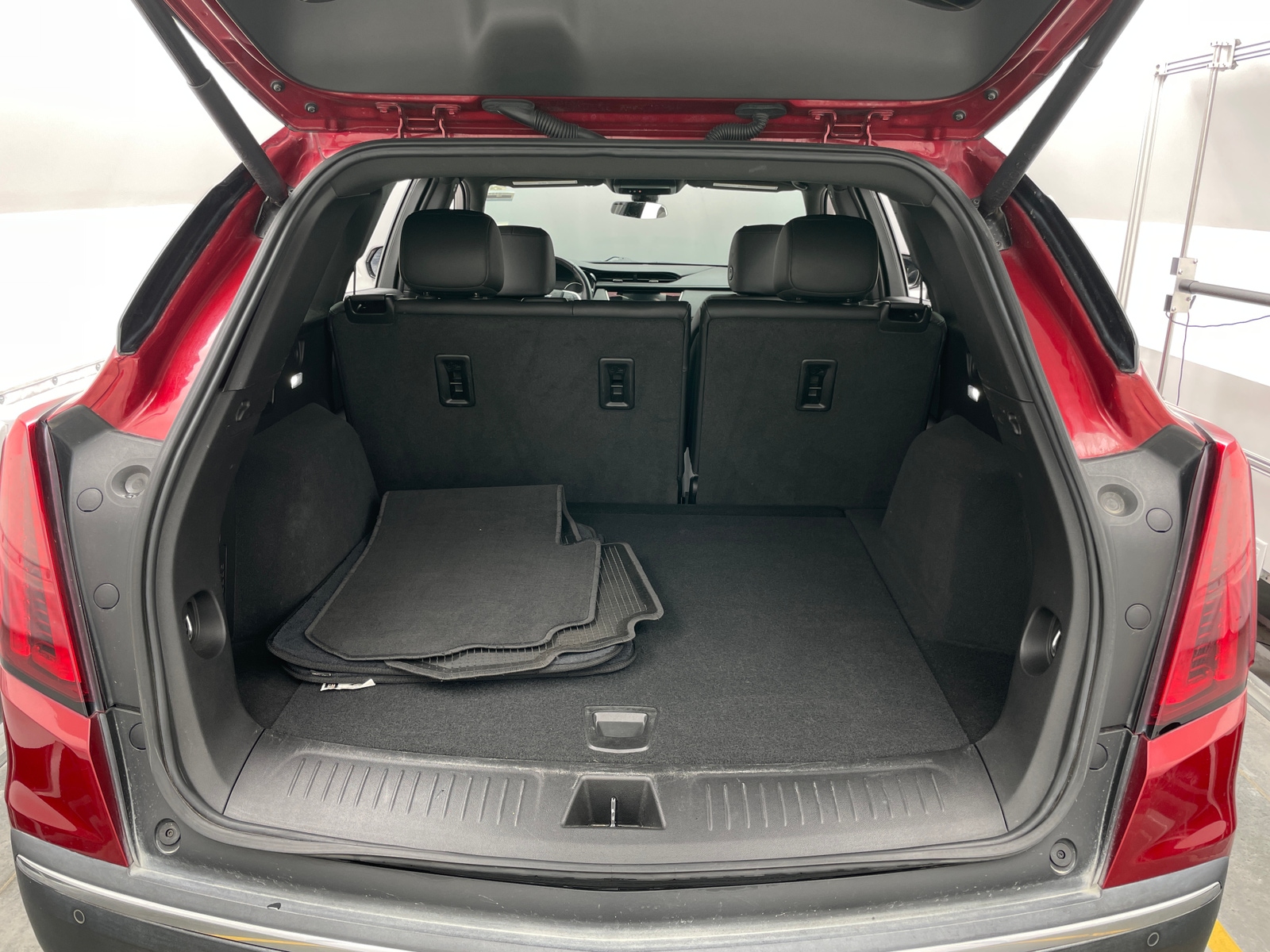 Thumbnail: 2023 Cadillac XT5 - 6