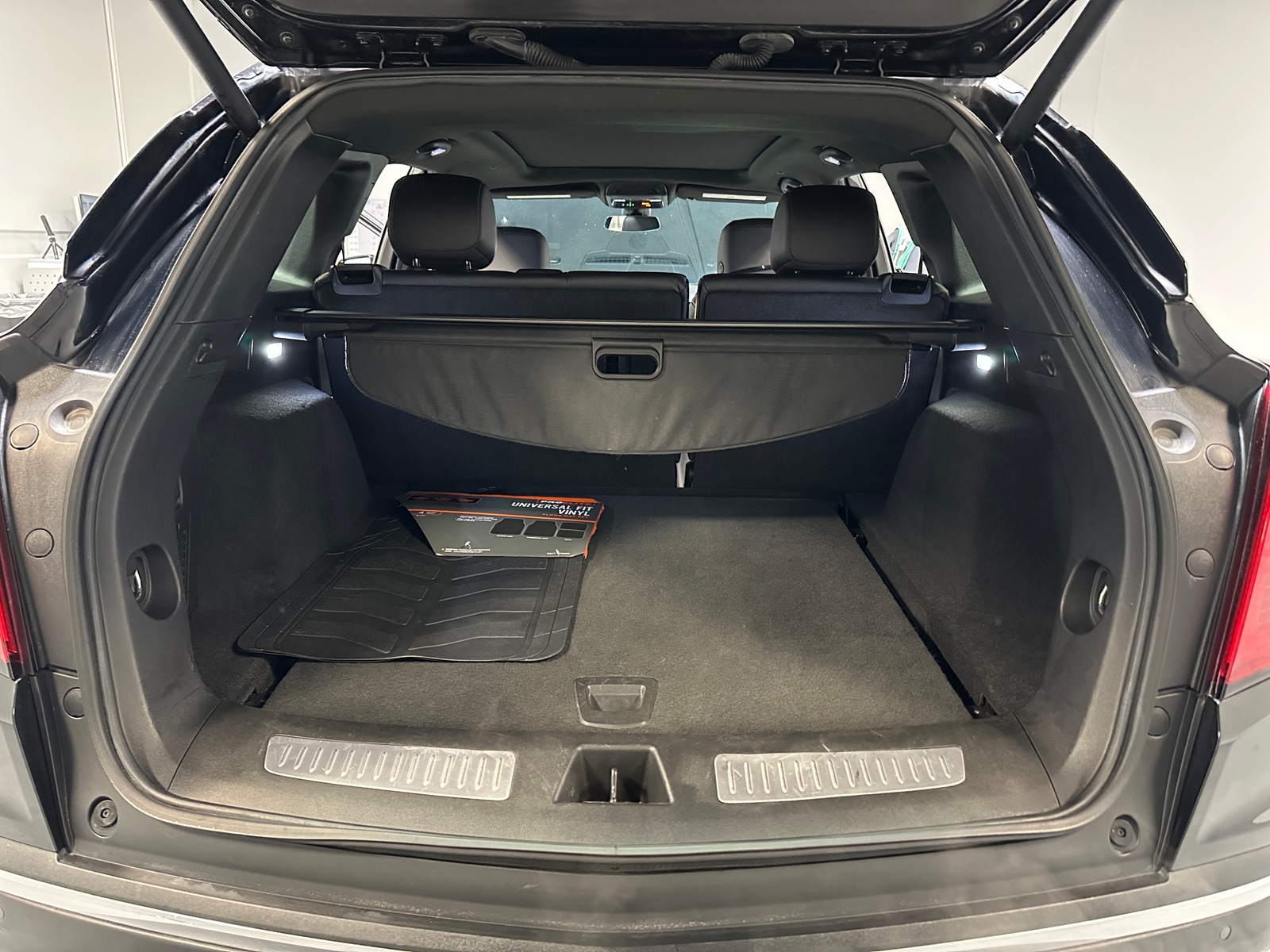 Thumbnail: 2023 Cadillac XT5 - 6