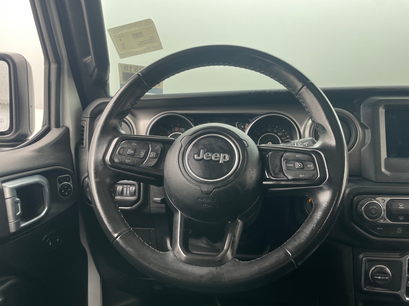 Thumbnail: 2022 Jeep Wrangler - 5