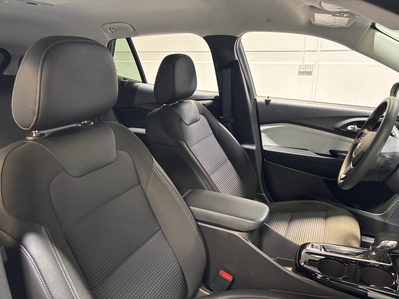 Thumbnail: 2025 Chevrolet Trax - 2