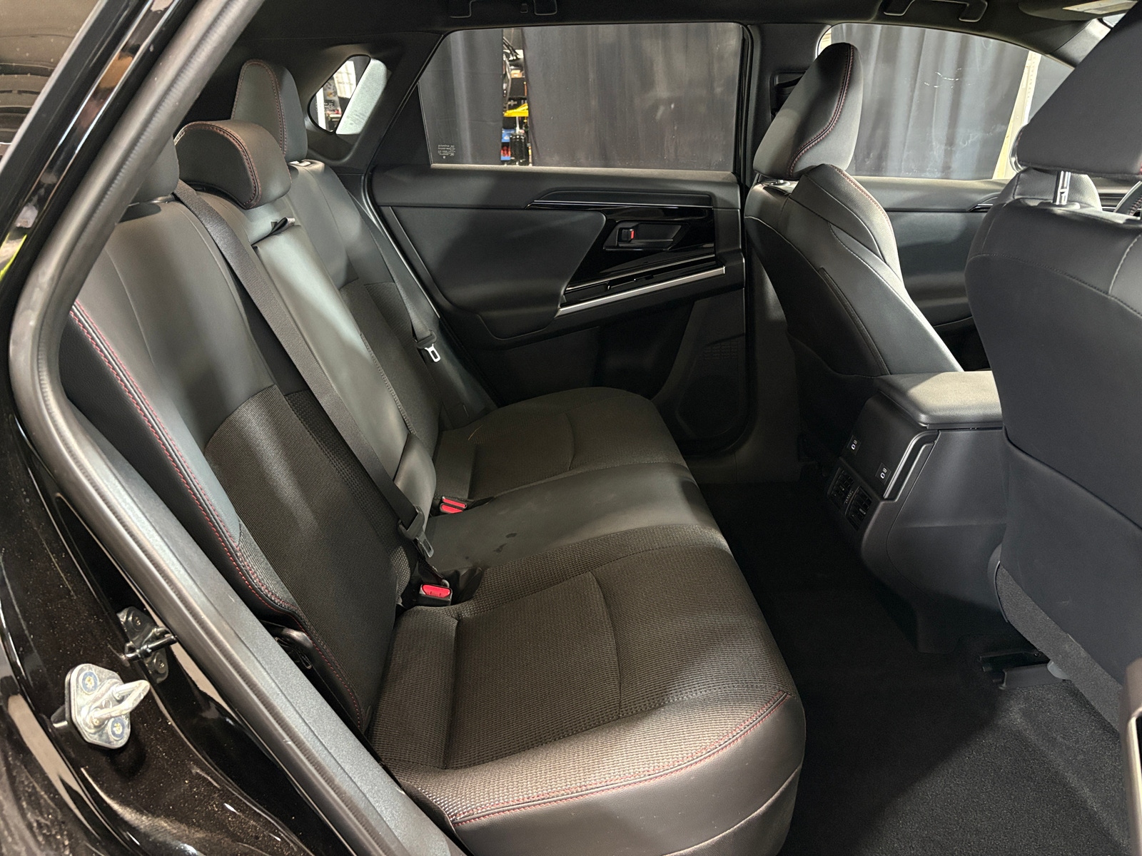 Thumbnail: 2025 Toyota bZ4X - 5