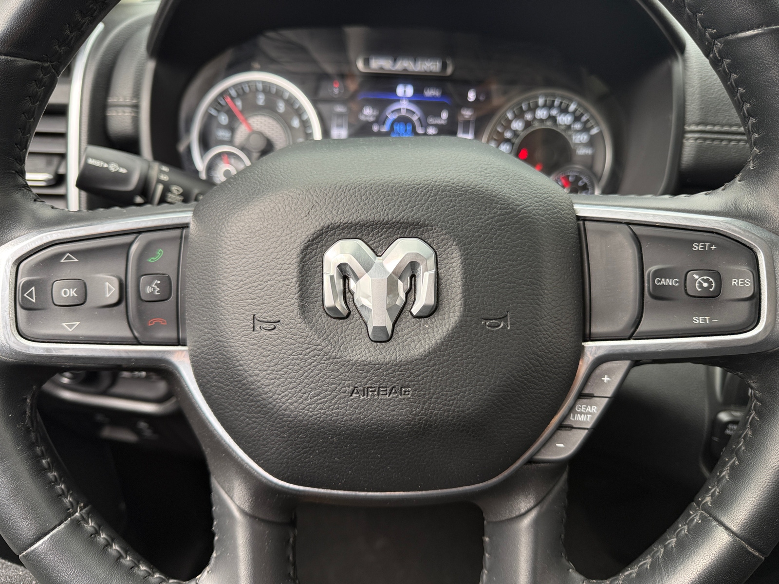 Thumbnail: 2022 RAM 1500 - 4