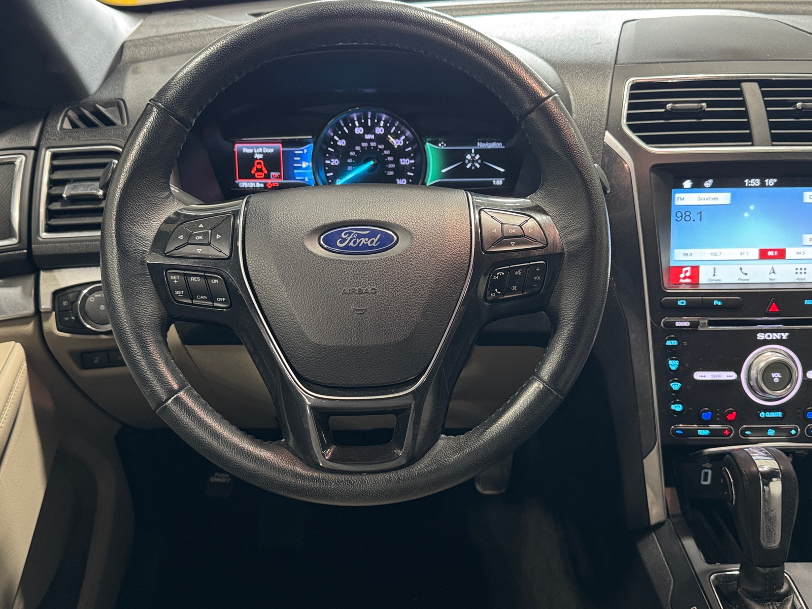 Thumbnail: 2018 Ford Explorer - 4