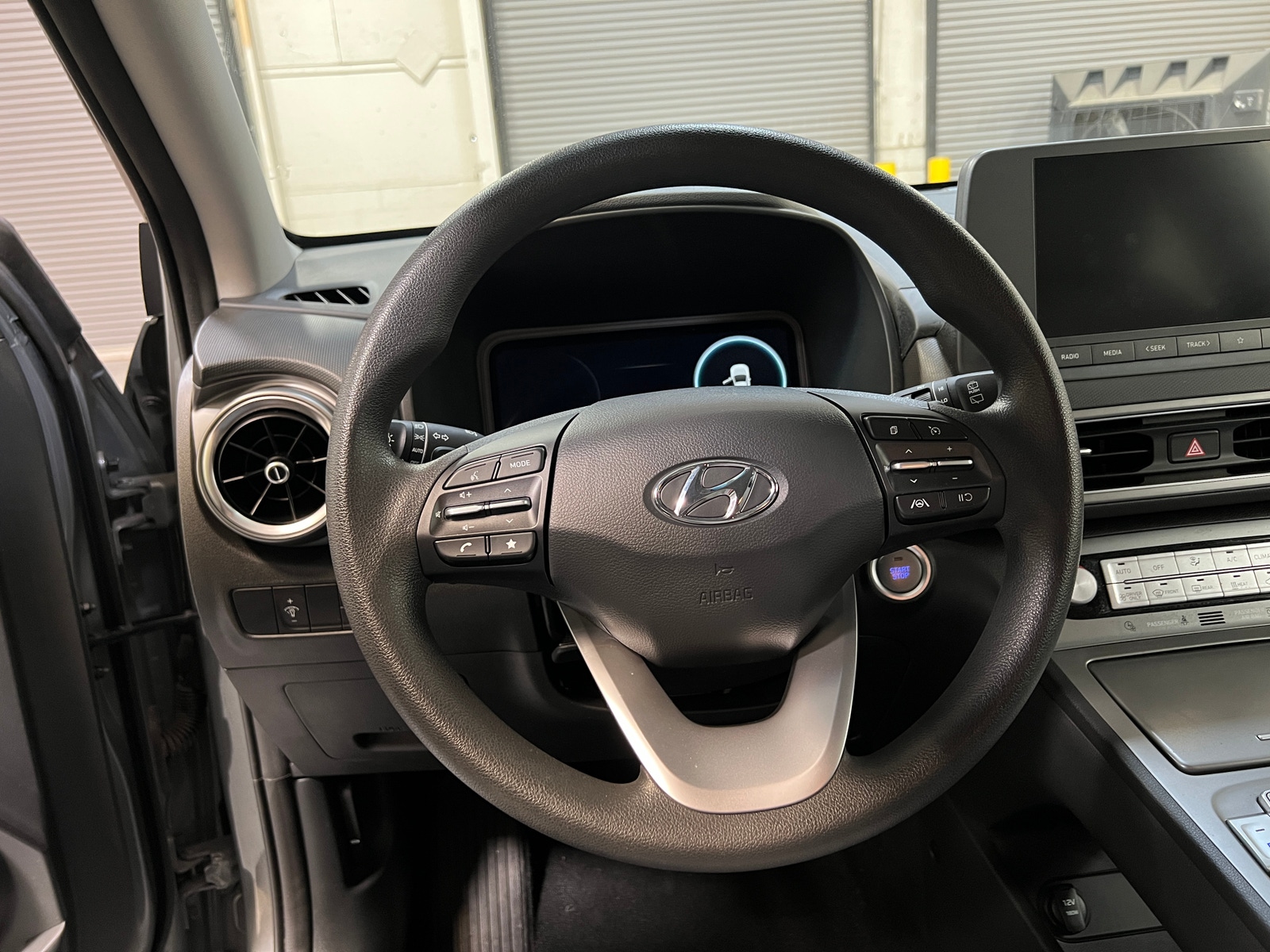 Thumbnail: 2023 Hyundai Kona - 5