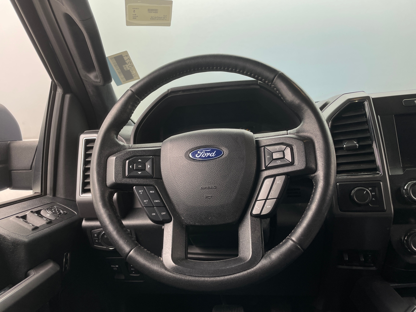 Thumbnail: 2020 Ford Econoline - 5