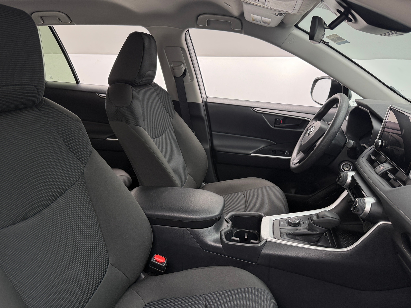 Thumbnail: 2025 Toyota RAV4 - 2