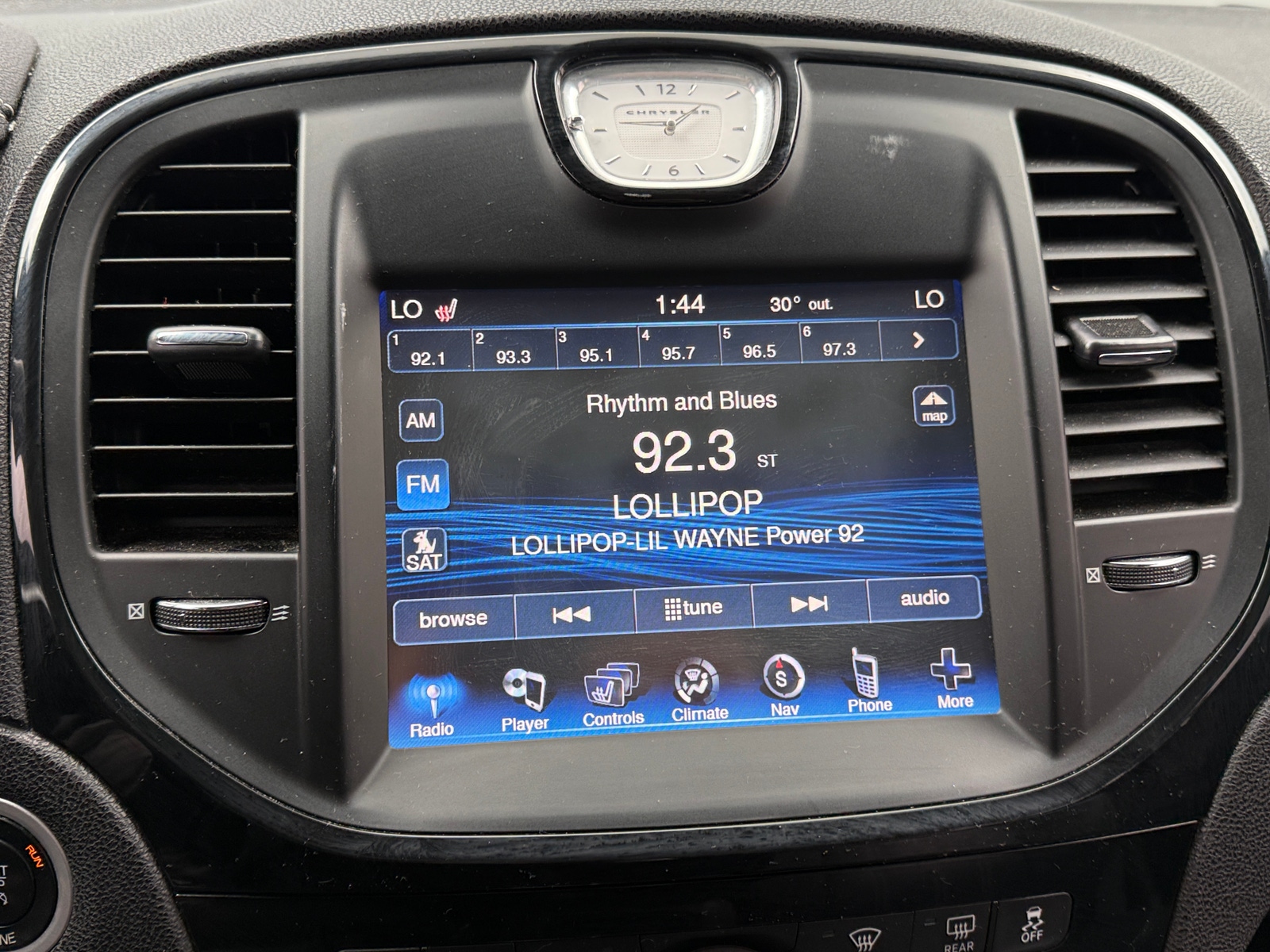 Thumbnail: 2014 Chrysler 300 - 3