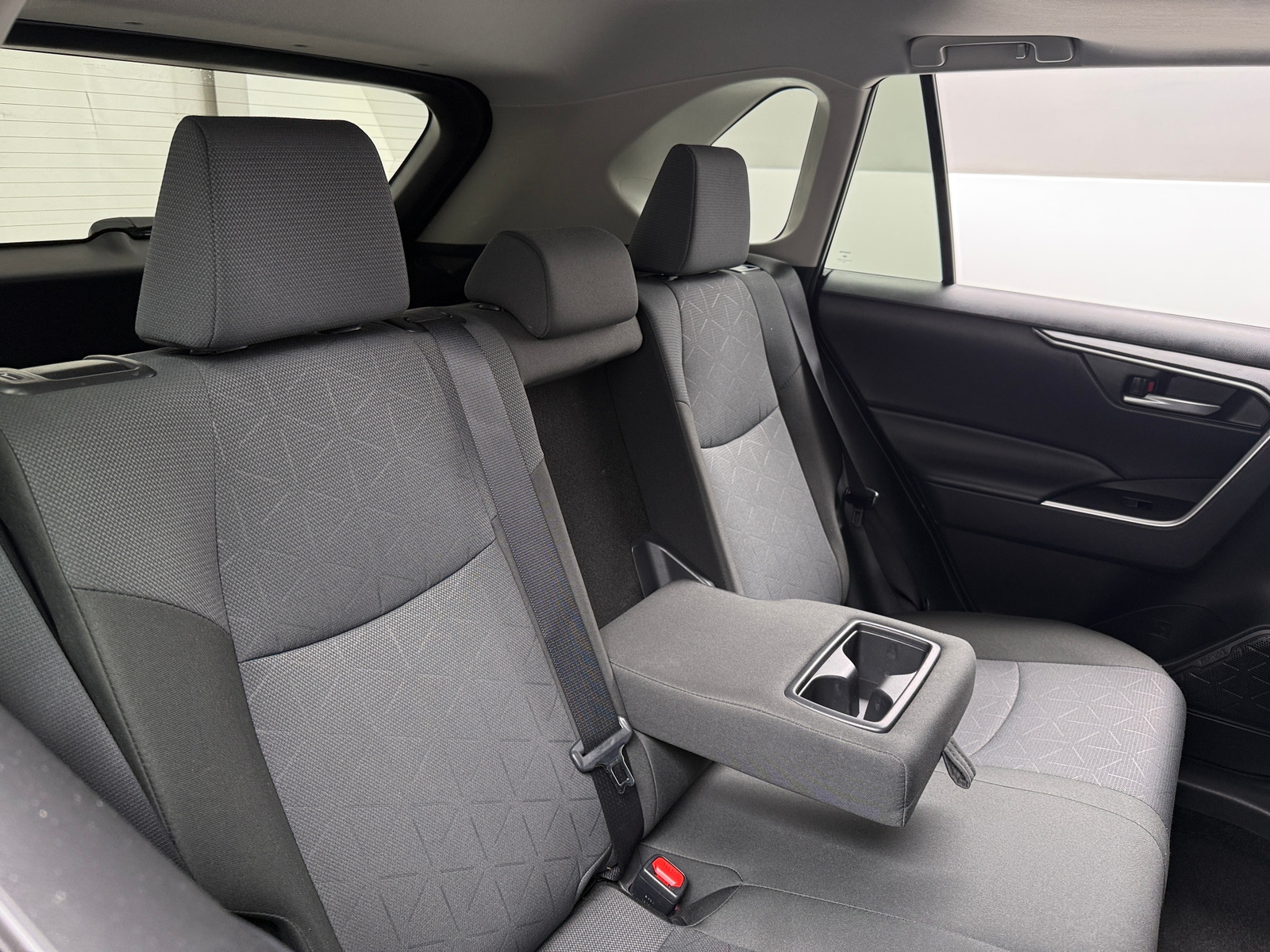 Thumbnail: 2025 Toyota RAV4 - 6