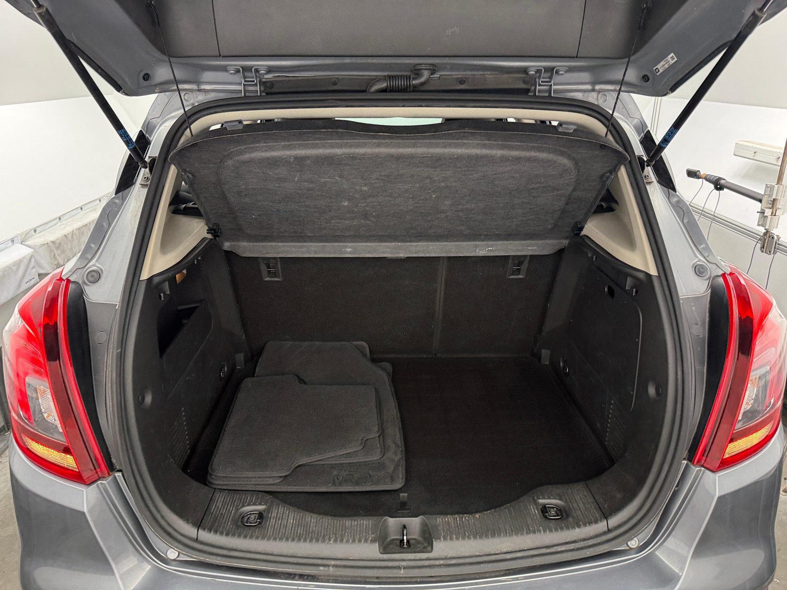 Thumbnail: 2019 Buick Encore - 6