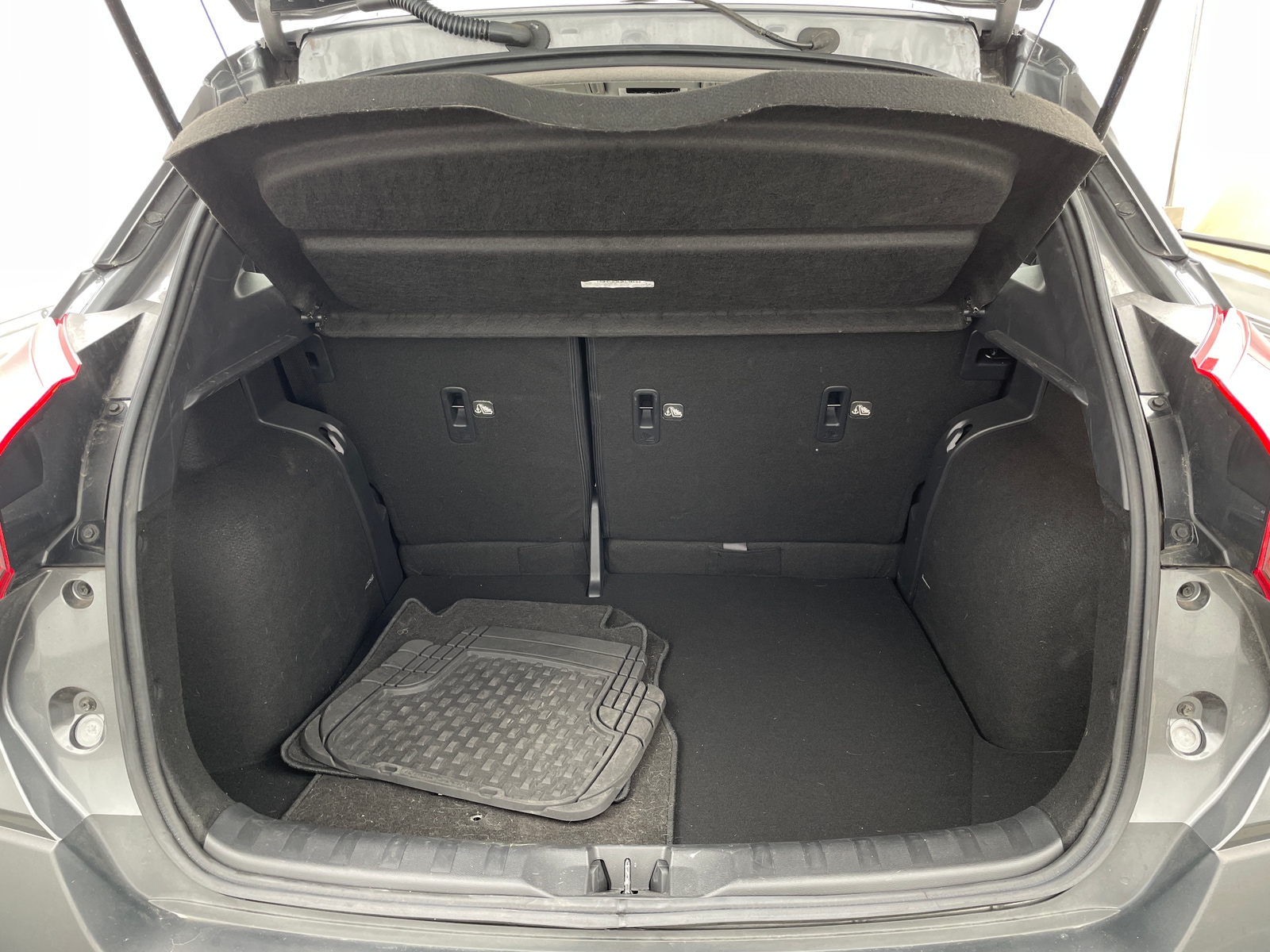 Thumbnail: 2019 Nissan Kicks - 7