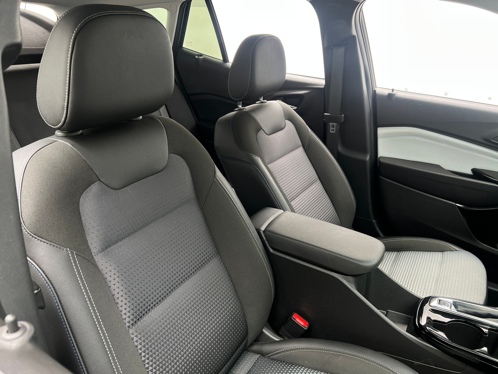 Thumbnail: 2025 Chevrolet Trax - 2