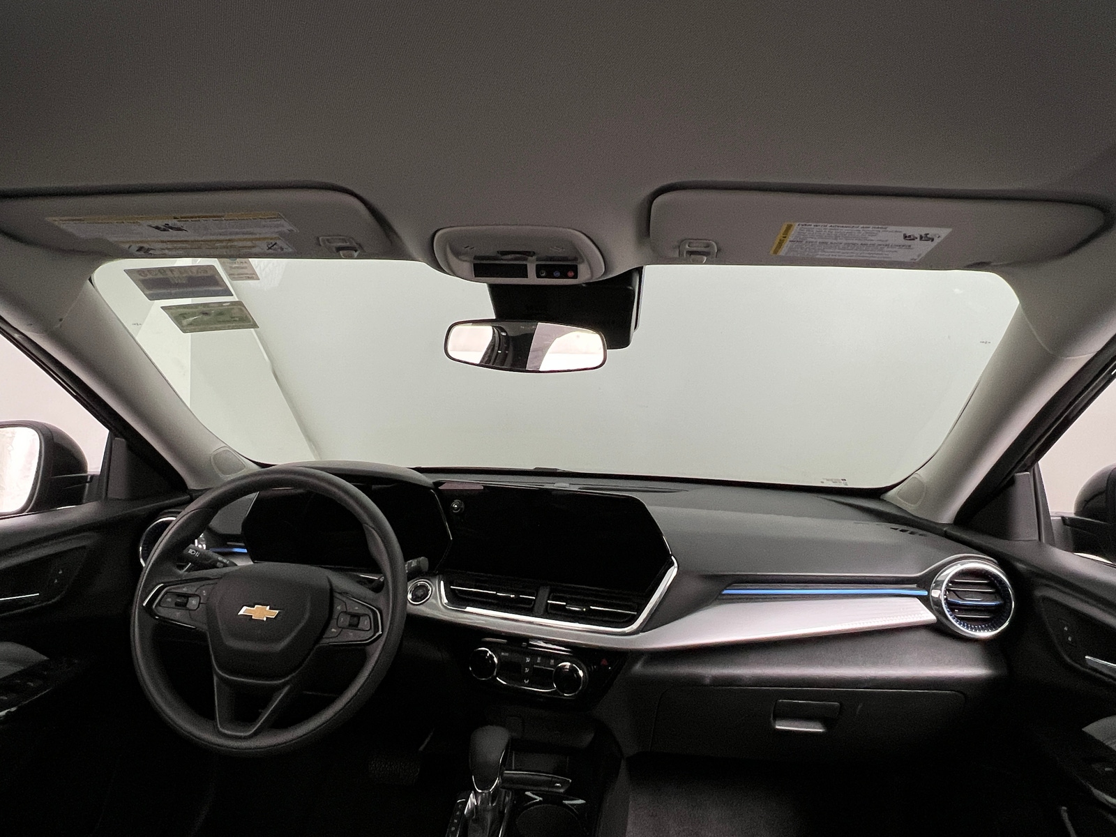 Thumbnail: 2025 Chevrolet Trax - 3