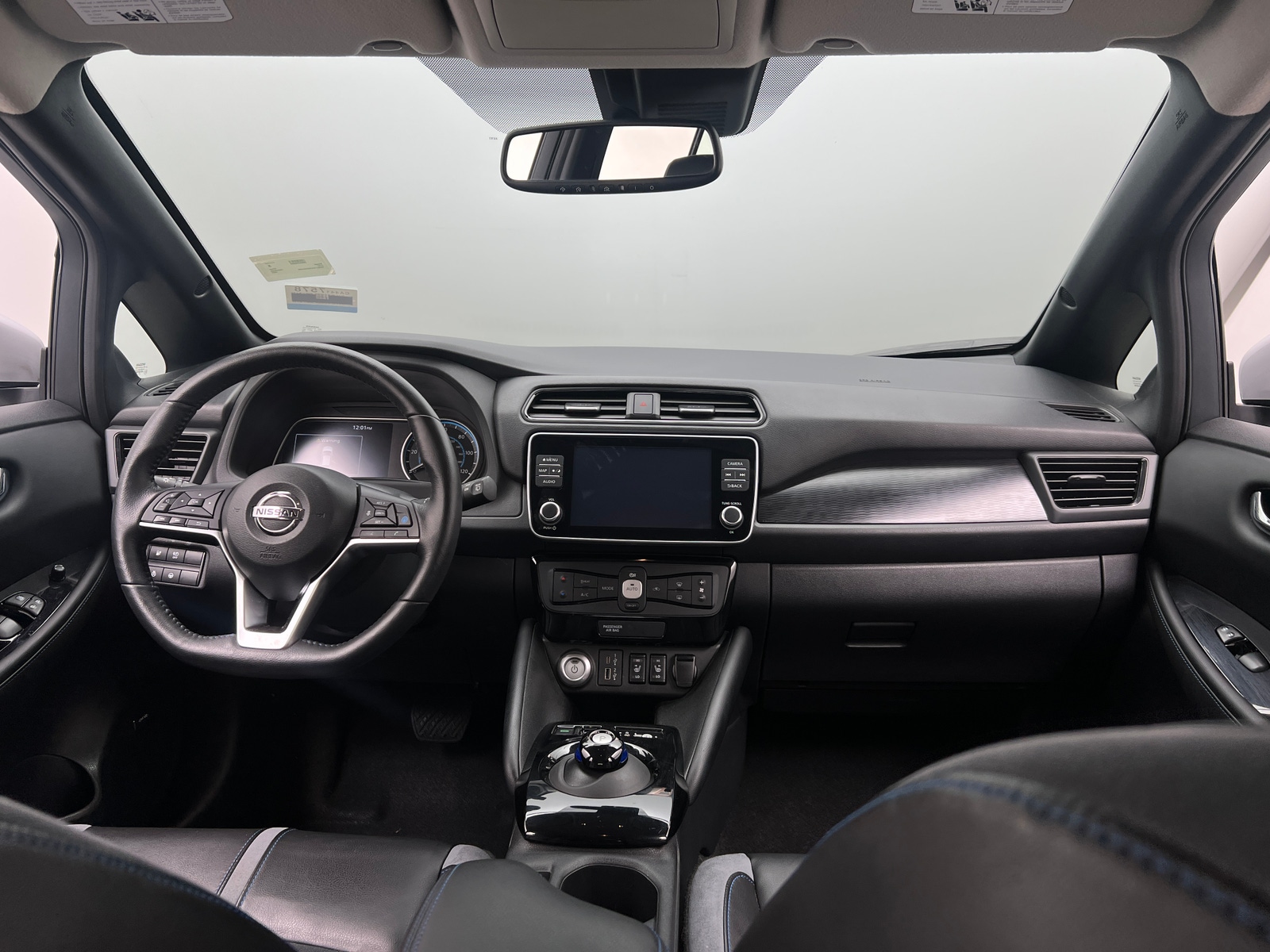 Thumbnail: 2022 Nissan Leaf - 2