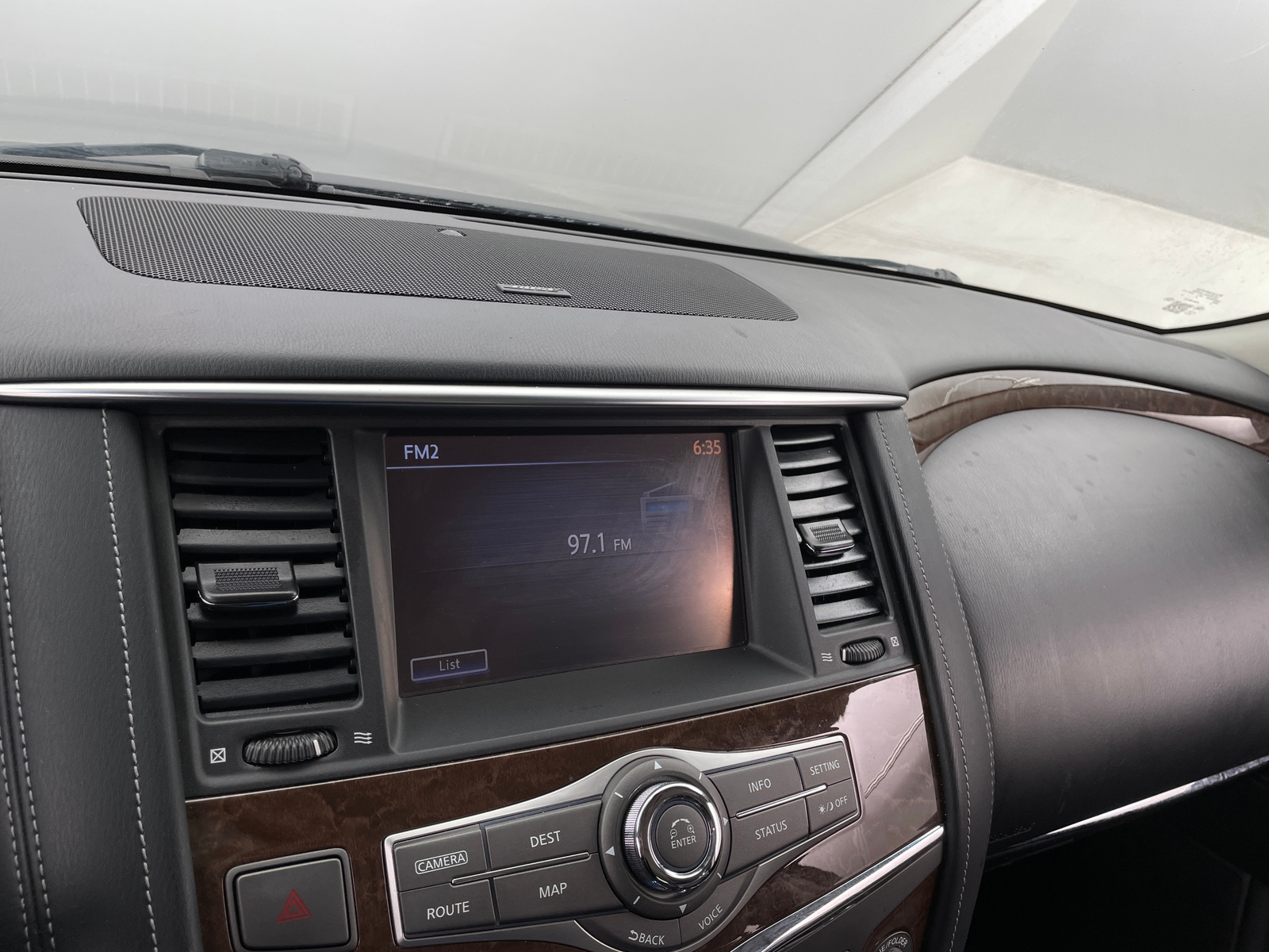 Thumbnail: 2017 INFINITI QX80 - 3