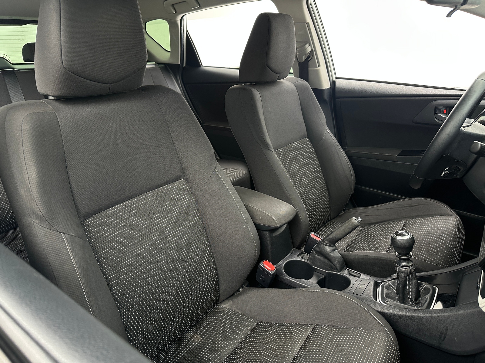 Thumbnail: 2017 Toyota Corolla iM - 2