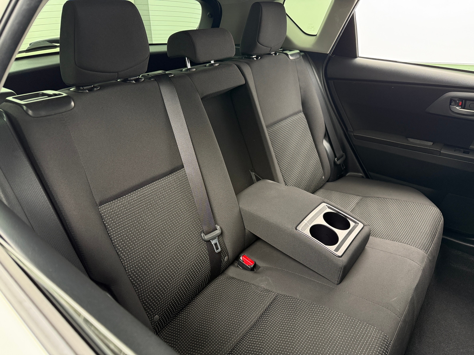 Thumbnail: 2017 Toyota Corolla iM - 6