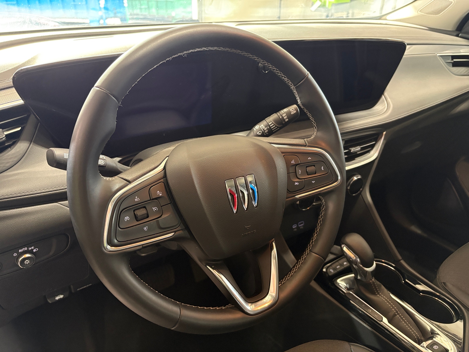 Thumbnail: 2025 Buick Encore GX - 4