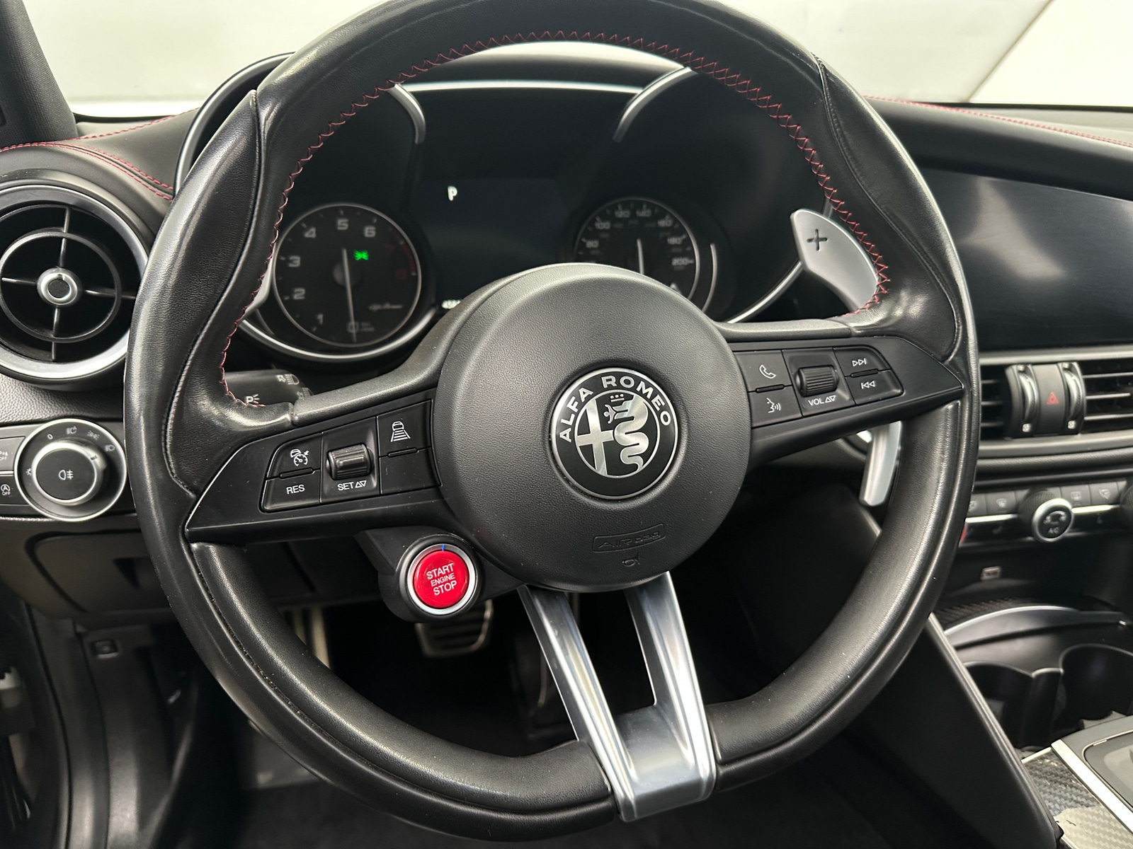 Thumbnail: 2018 Alfa Romeo Giulia - 4