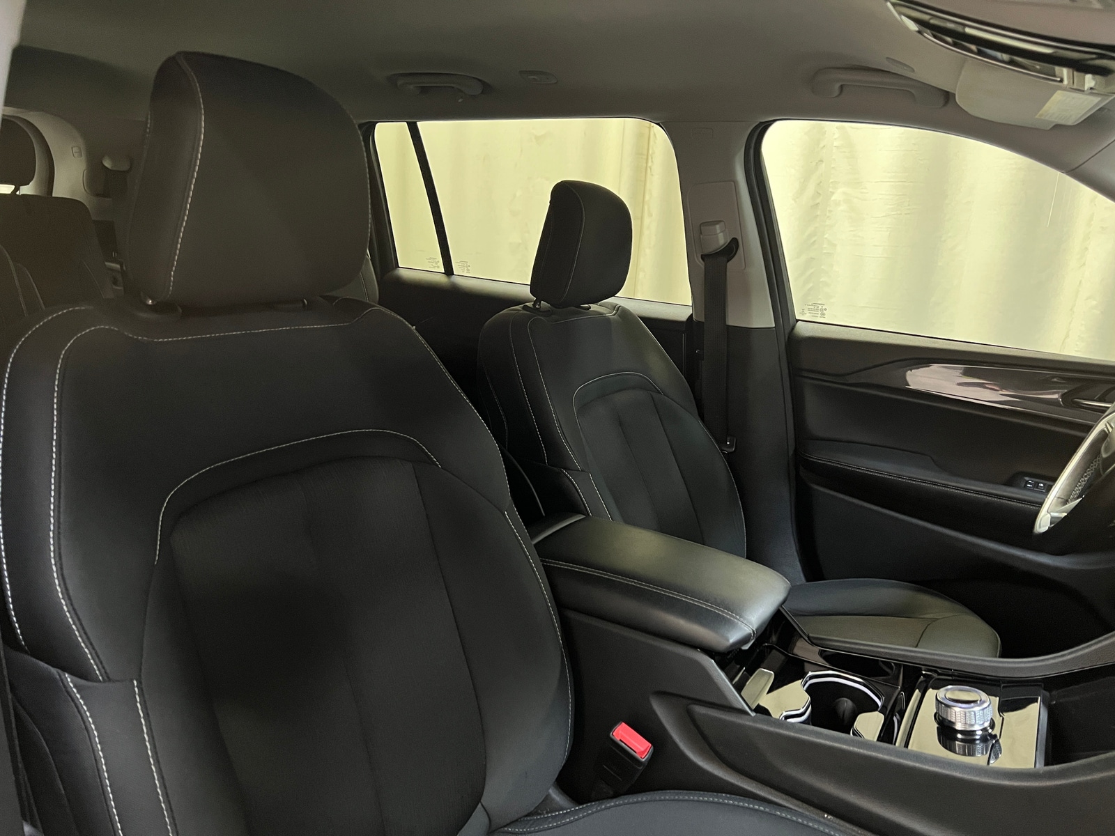 Thumbnail: 2022 Jeep Grand Cherokee L - 2