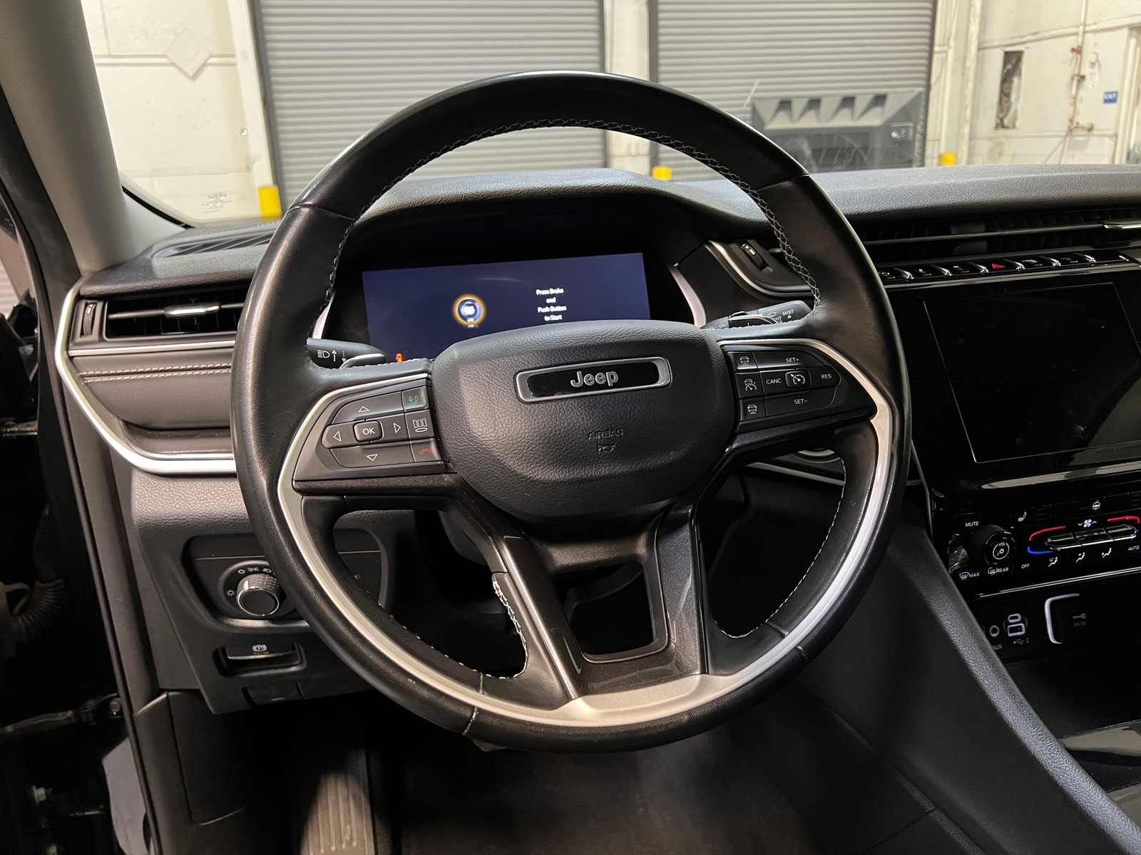 Thumbnail: 2022 Jeep Grand Cherokee L - 5