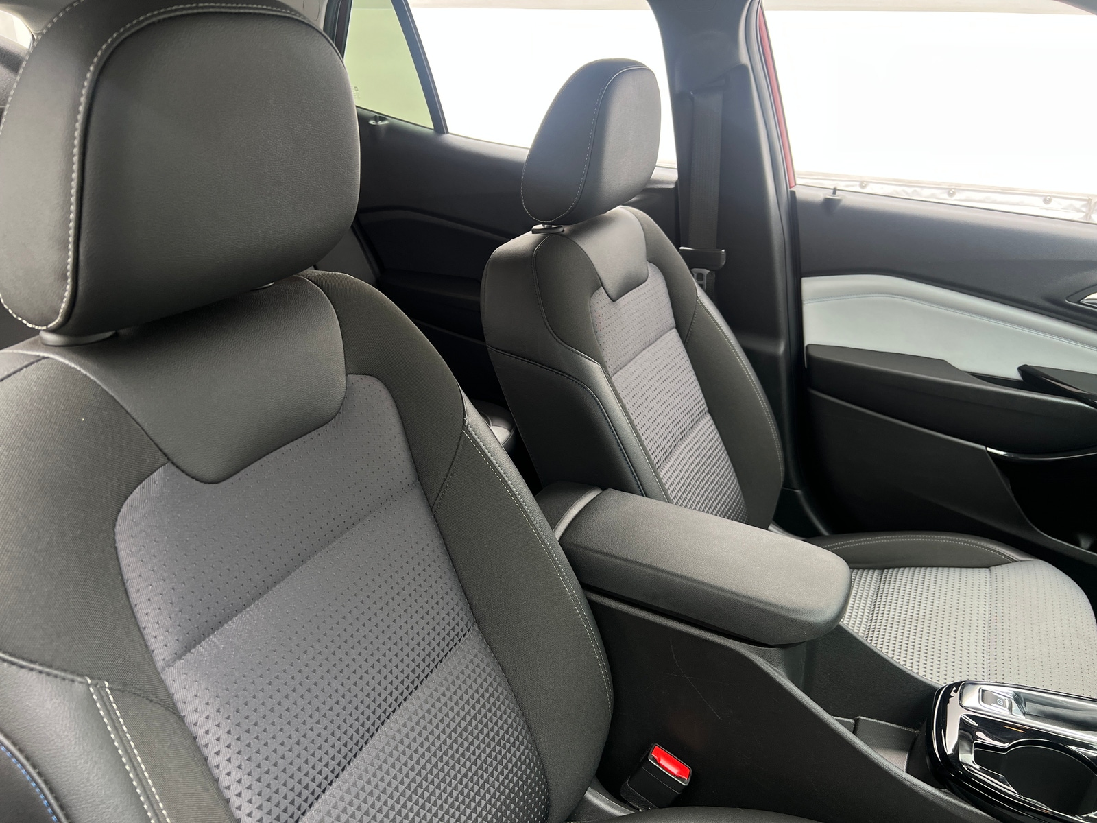 Thumbnail: 2025 Chevrolet Trax - 2